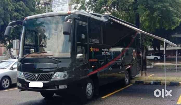 9 Mtr Motorhome – Luxurious Vanity Van - Caravan for sale - Camper van