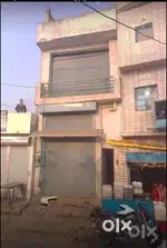 Shop for sale in near daliganj crossing