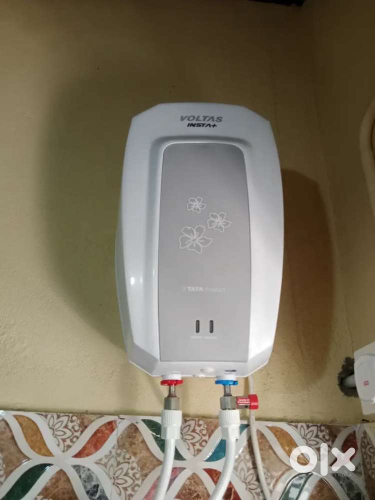 Water electric geyser