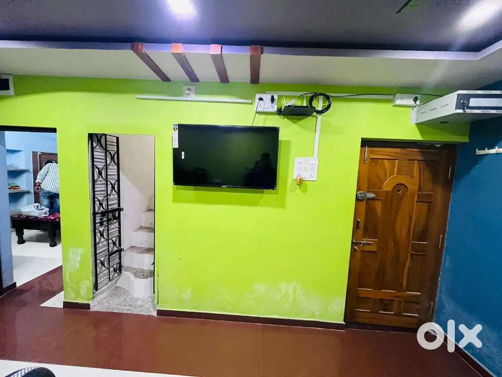 Premium furnished Girls PG Near Jain mandir Subhanpura