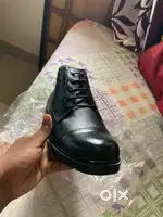 BLACK SHOE POLICE AND SECURITY USAGE