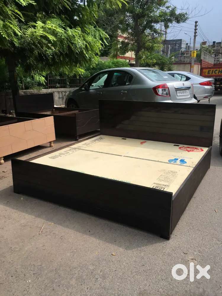 New double bed in punjabi bagh,
