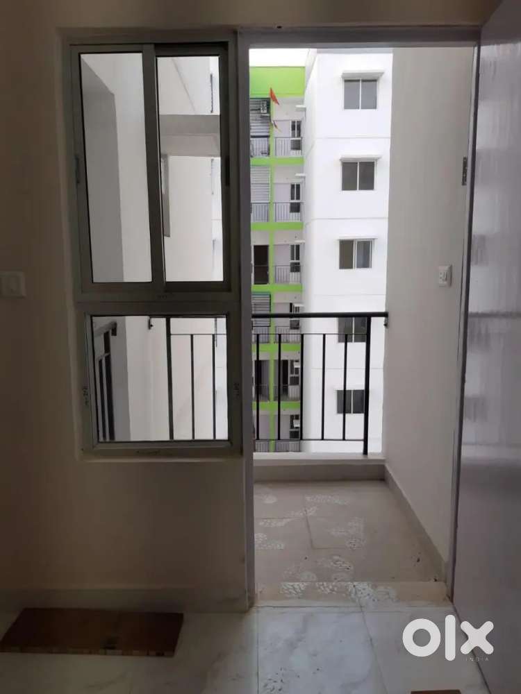 Flat on Rent in Gomti enclave Ansal
