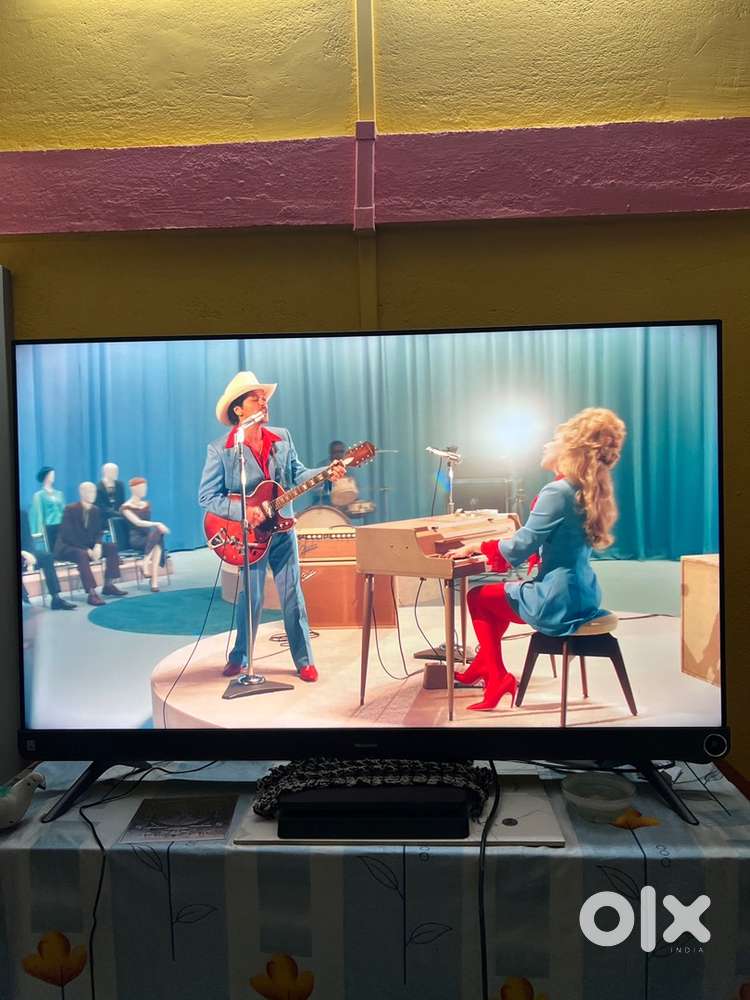 Hisense 55 inch tv and ps4 slim