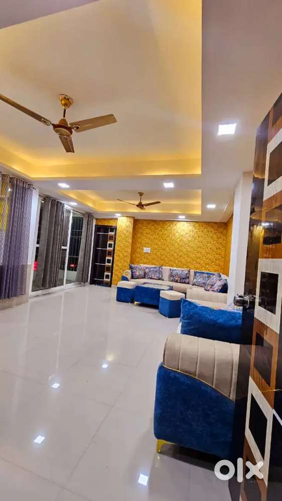 FOR SALE 1600 SQ.FT 2BHK LUXURIOUS PENTHOUSE MAIN ROAD AYODHYA BYPASS