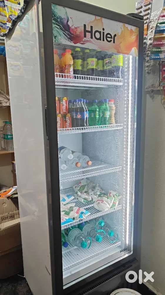 Commercial refrigerator
