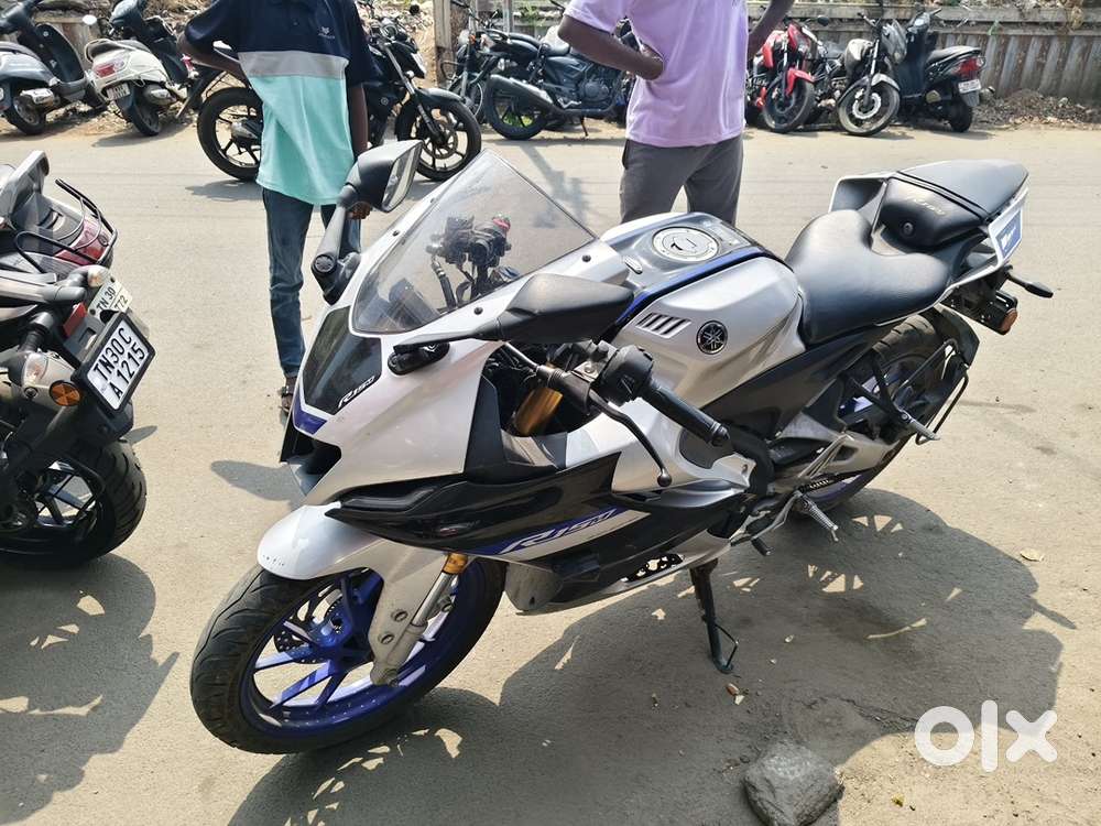 Yamaha R 15 M