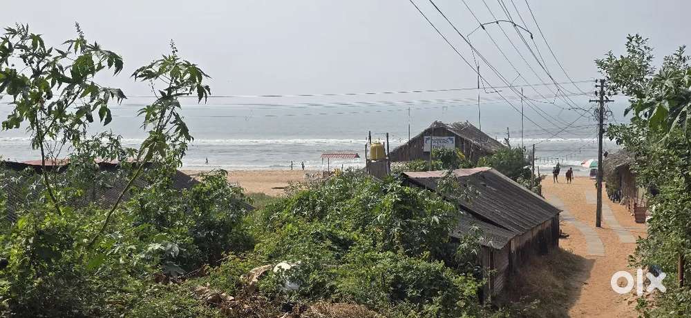 10 ROOMS GUEST HOUSE WALKING BEACH  AVAILABLE FOR RENT IN CALANGUTE