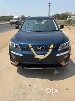 Mahindra XUV400 EV 2025