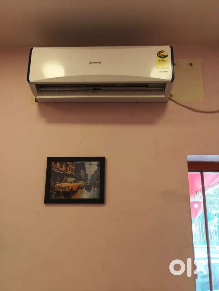 2 year used Air conditioner