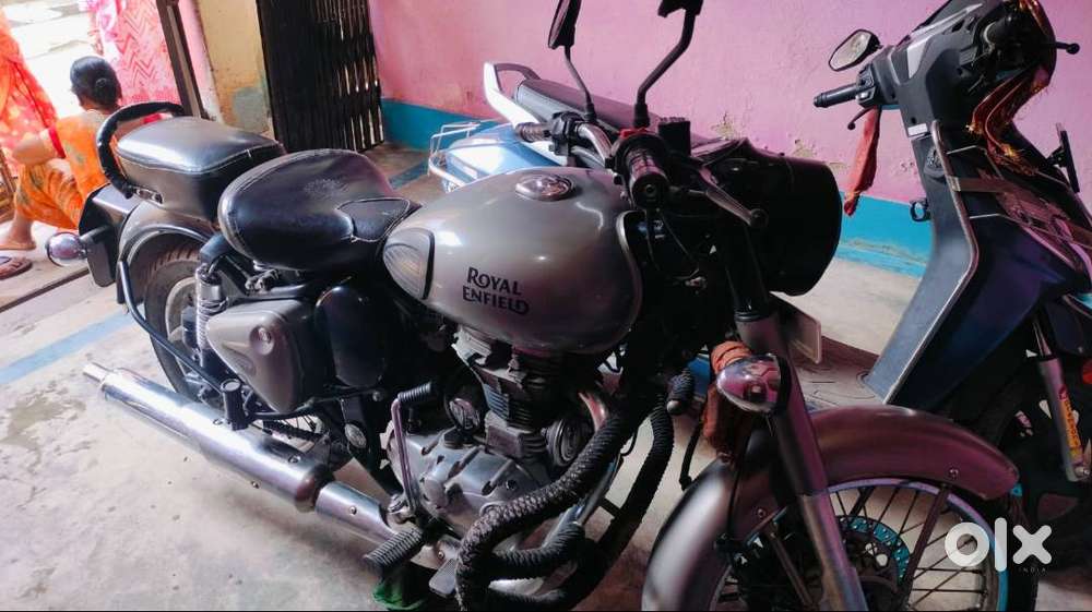 Royal Enfield Classic 350 Gunmetal Grey – 2018 Model – Good Condition