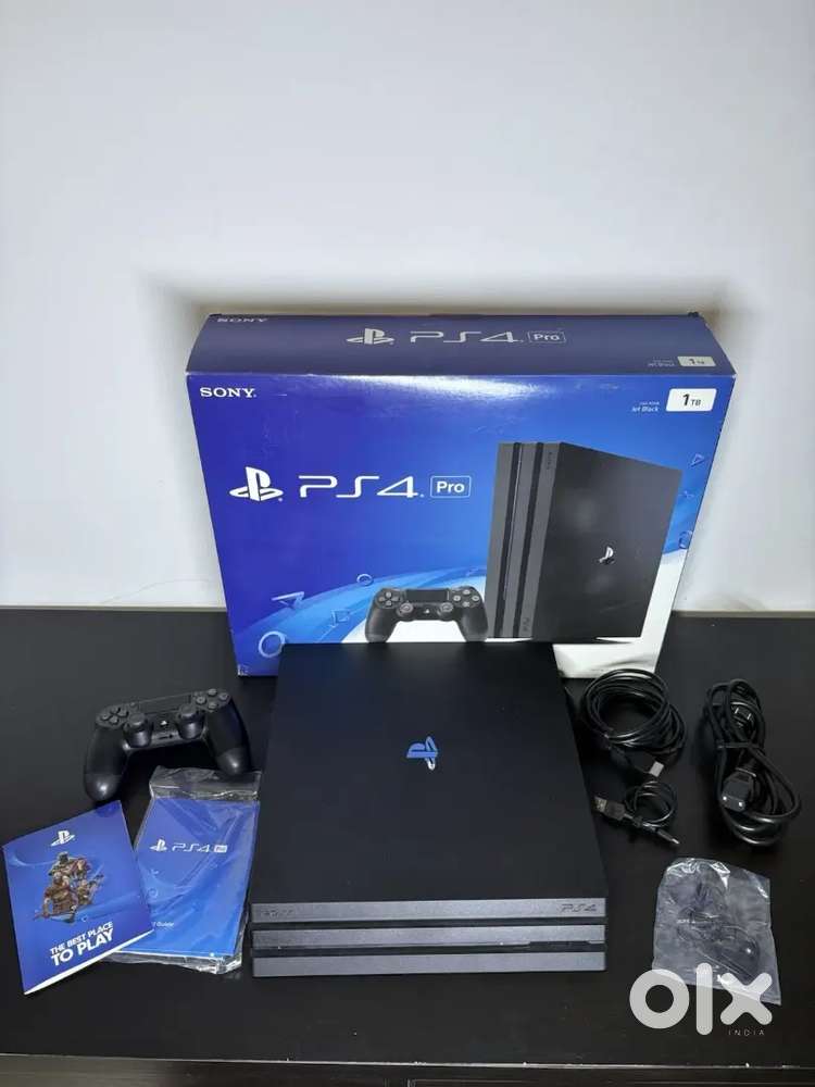 Sony PlayStation 4 PS4 Pro (Sony PlayStation 4, 2019) EXCELLENT