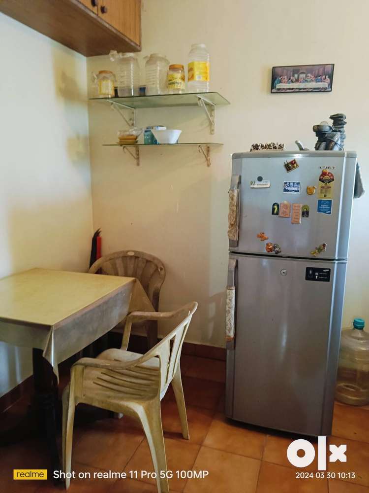 Studio Apartment with separate kitchen