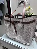 Michael kors luxury bag | rarely used