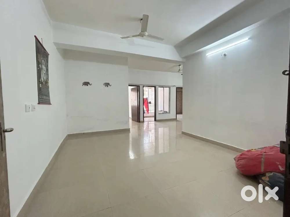 At Kerakuchi 2Bhk Resale ready to move flat for sale