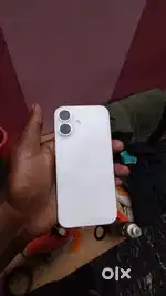 2 WEEK FRESH PIECE IPHONE 16 FOR SALE