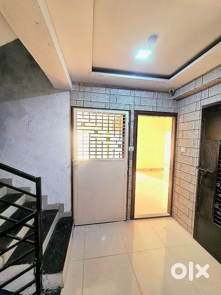 2 BHK BADA FLAT For Sale Kondhwa
