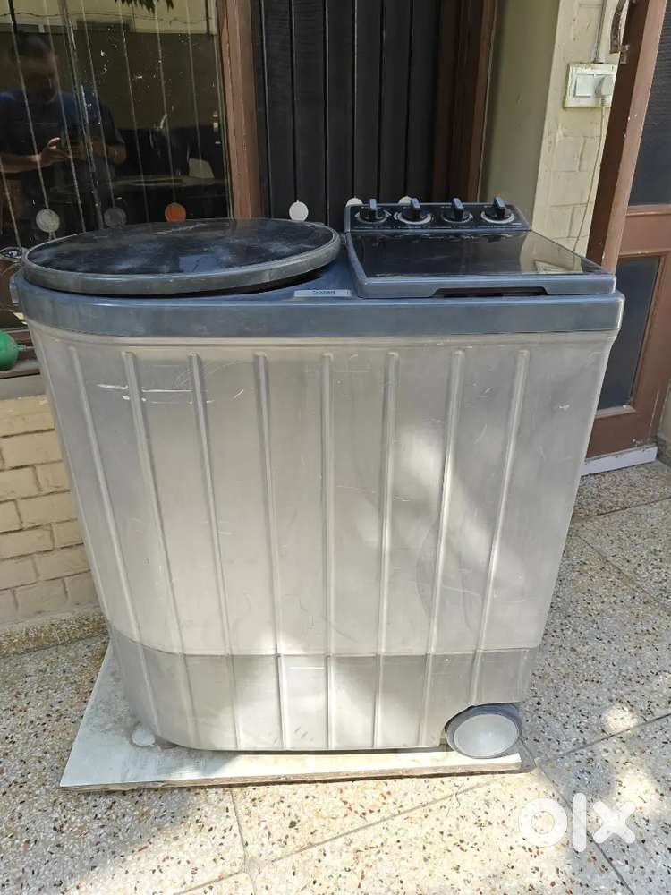 Whirlpool semi automatic