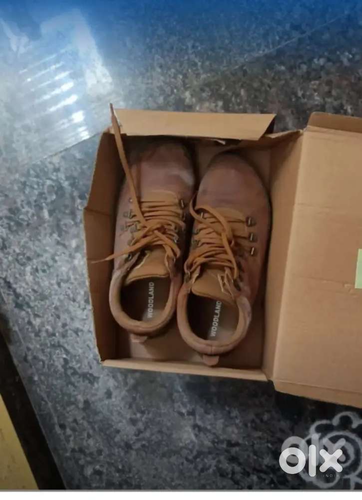 Woodland leather casual shoes