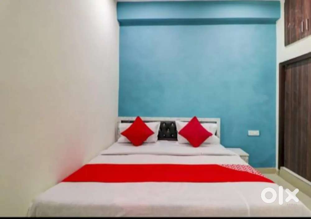 NO BROKERAGE! Newly Built Boys PGs with meals & amenities in Noida!