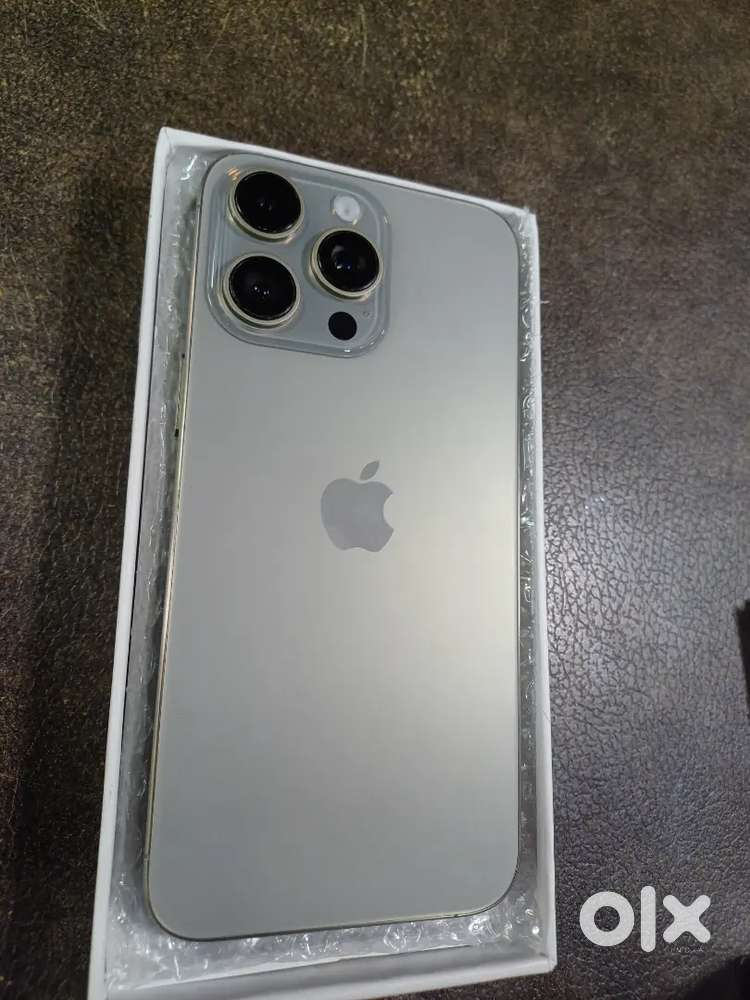 IPHONE 15 PRO MAX WE R DISTRIBUTER DELLER IN REFURBISHED IMPORTED PICE