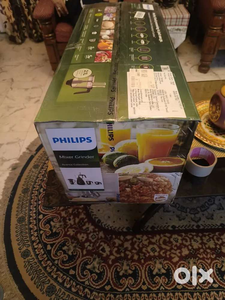 Phillips food processor includes juicer