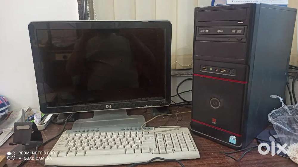 PC, monitor and keyboard