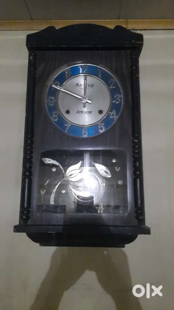 Good working good looking good bell sound  big pendulam clock