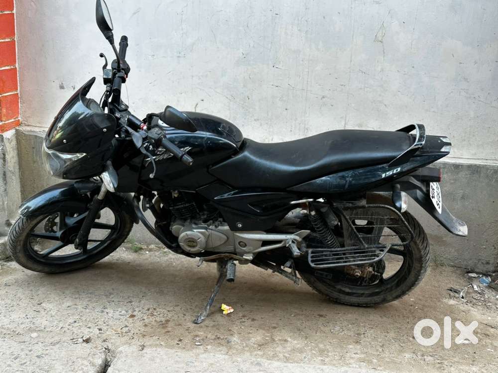 Pulsar 150