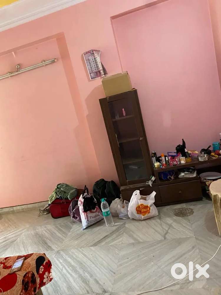 Rent for girl bachelor