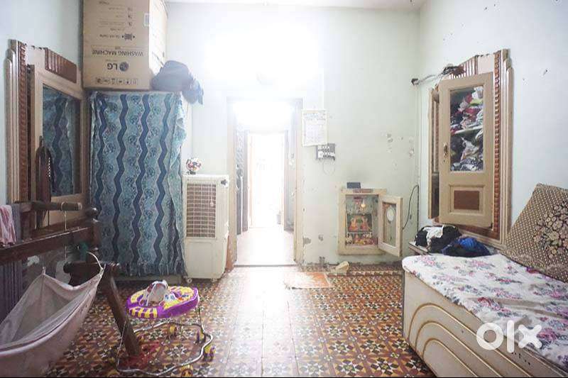 5 BHK Juna Prabhu Nagar Society Tenament For Sell in Asarwa