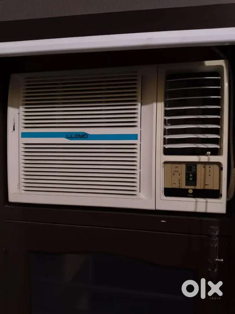Lloyd 1 ton window AC for sale