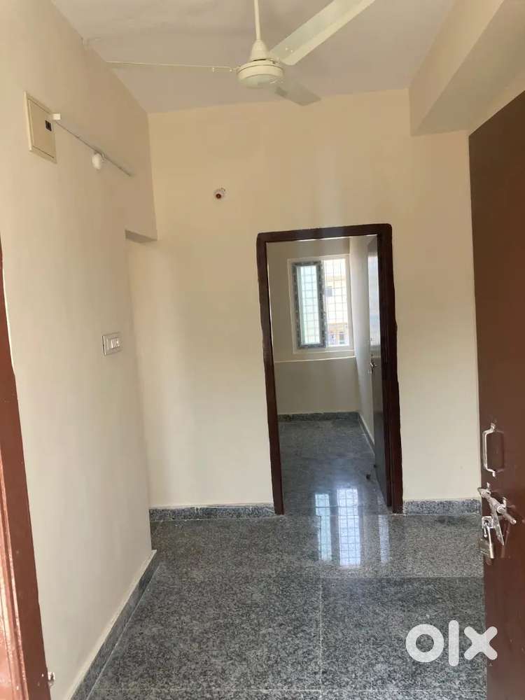 1bhk flat without lift 2nd floor 7500 rent