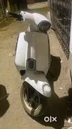 Electric scooty