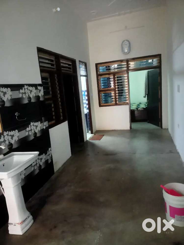 Balaji puram pahor road Etah(Only for rent)