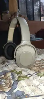 Boat new condition 6 month old headphone boat rockerz 425
