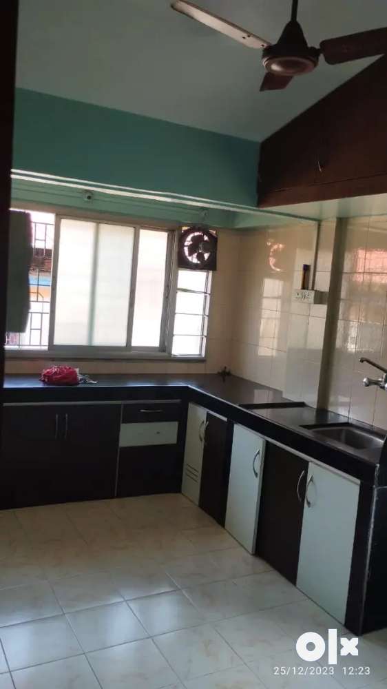 Well maintained 2BHK SEMIFURNISHED FLAT FOR SALE , occupancy yrs 1998