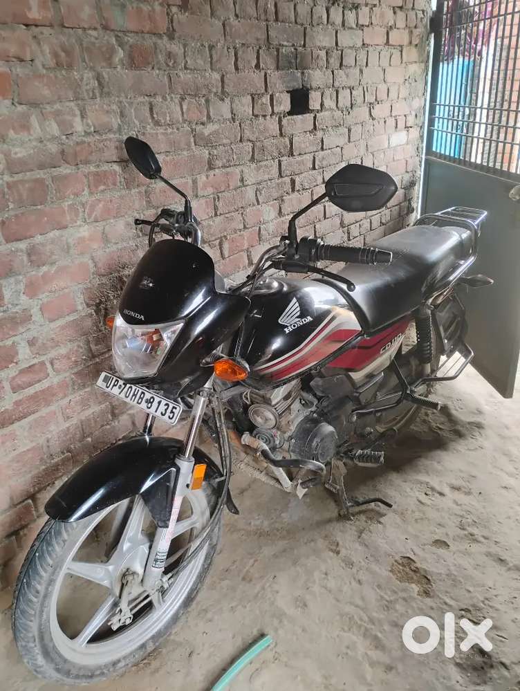 Bike new hai mujhe bahar jana hai isliye bech raha hu bike