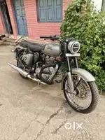 Classic 350cc double (disk/abs) superb condition without any scratches