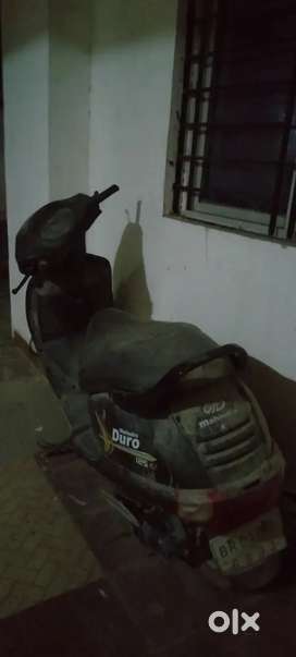 Mahindra duro Black color