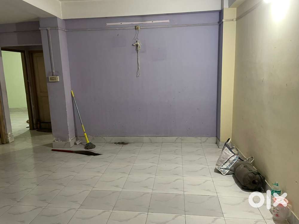 Urgently need a Roommalte(male)for Hall room of a 2bhk