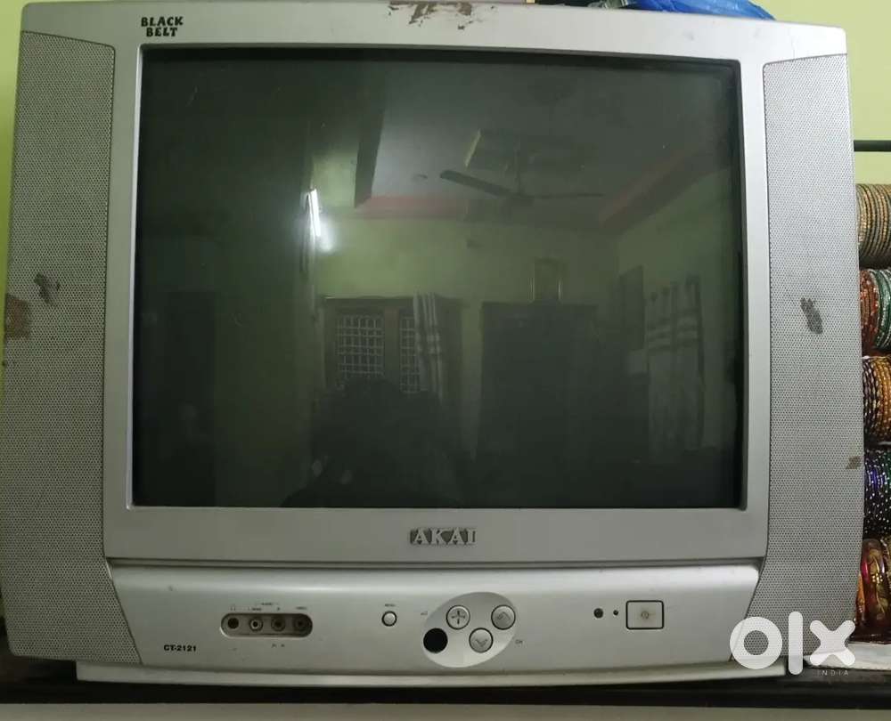 AKAI VINTAGE VERSION TV(GOOD CONDITION)