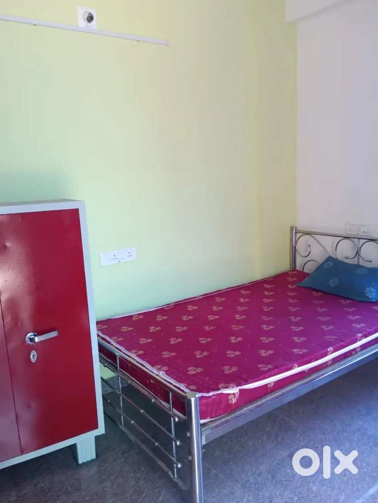 1rk fully furnished ( Bed,ac fridge fan , light available)