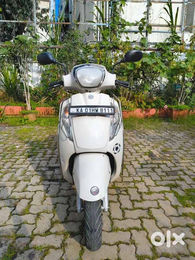 Suzuki access 125cc bs4 in showroom condition single owner with