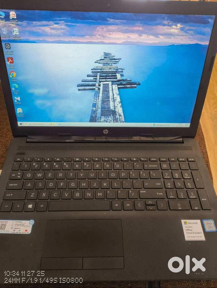 HP black laptop