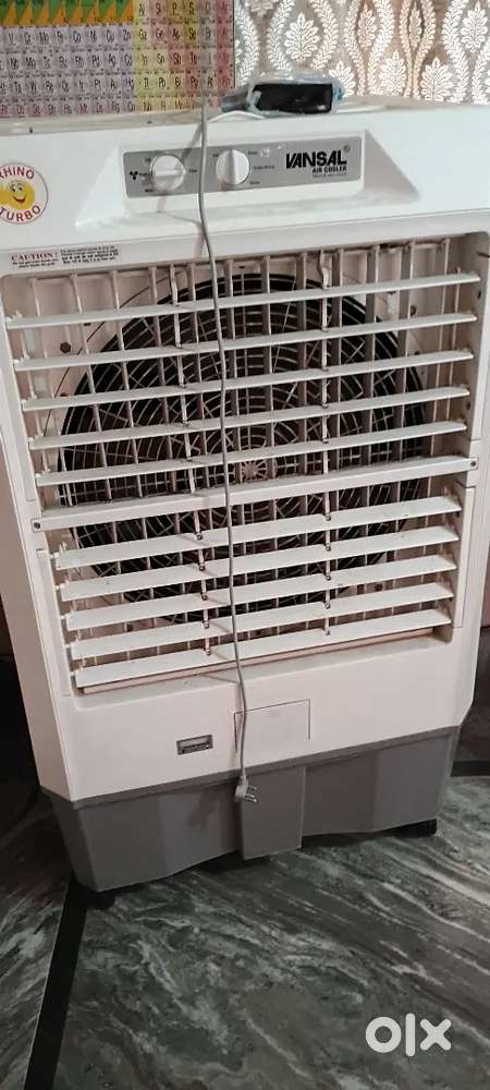 Cooler of vansal company with water tank meter