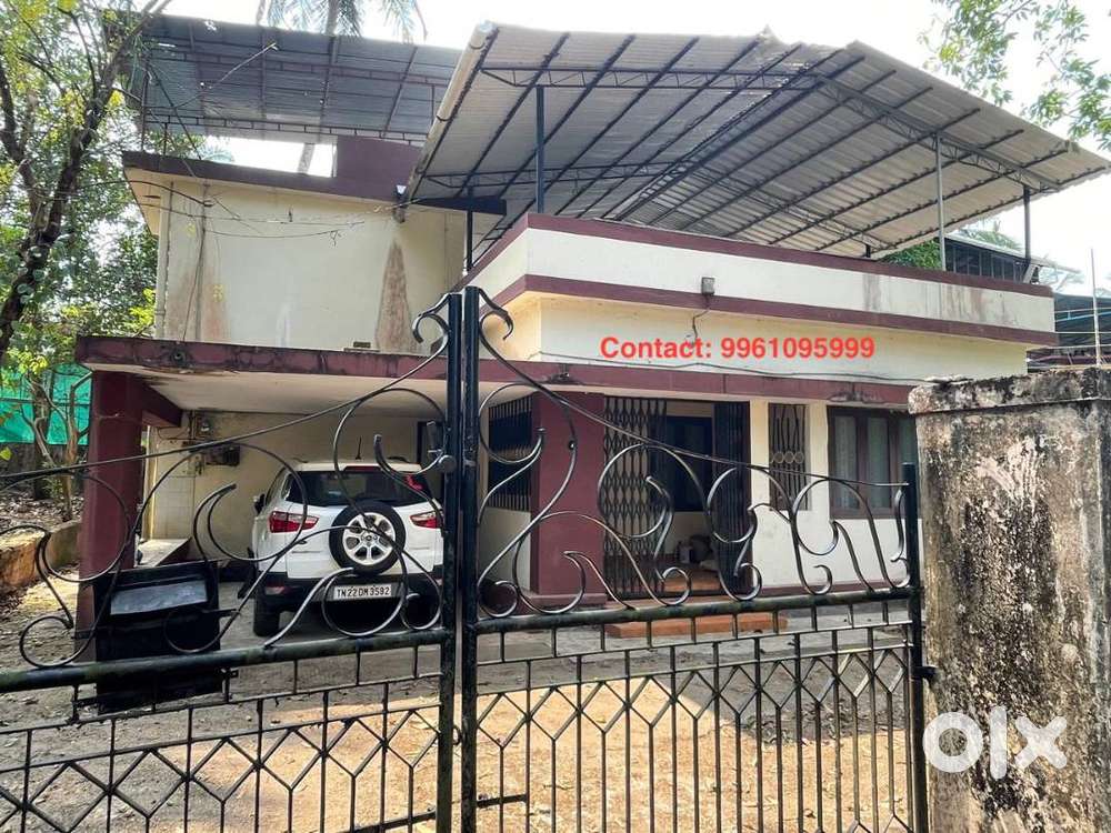 Plot with old house for sale in Kozhikode City