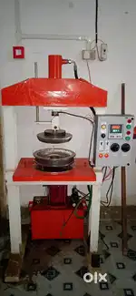 Hydraulic Disposable Plate making machine