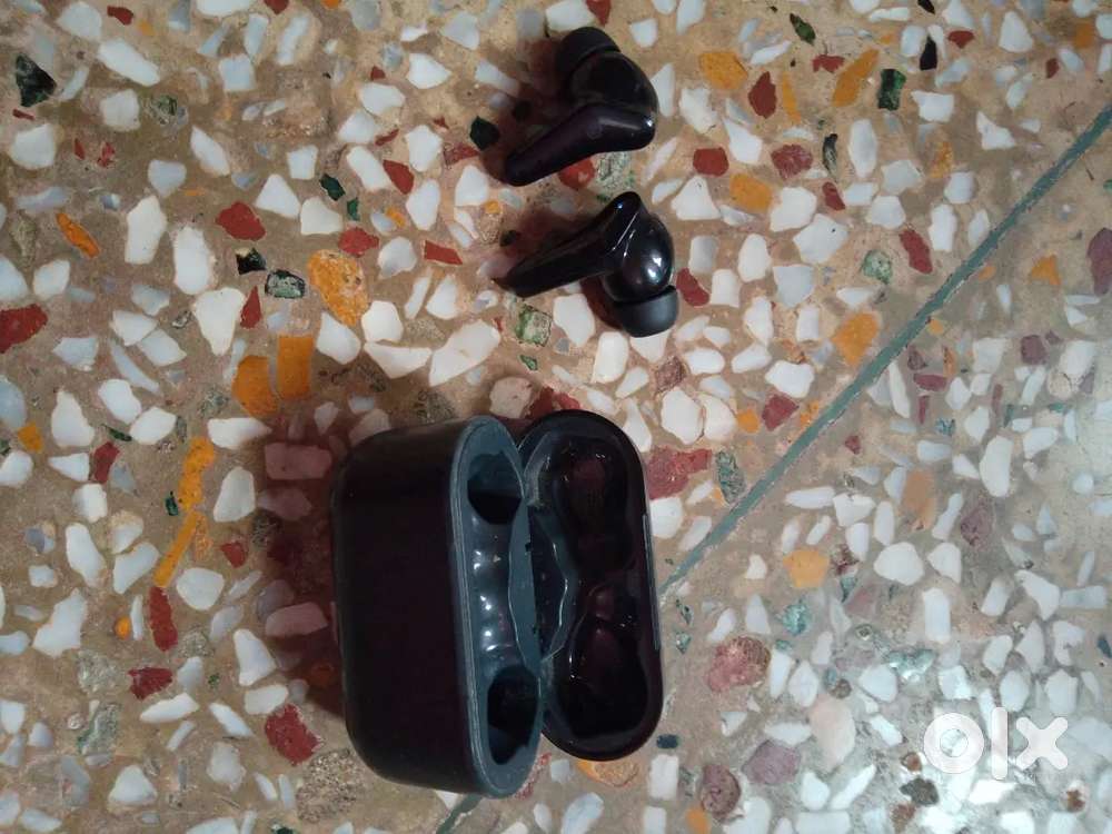 Noise buds vs 102