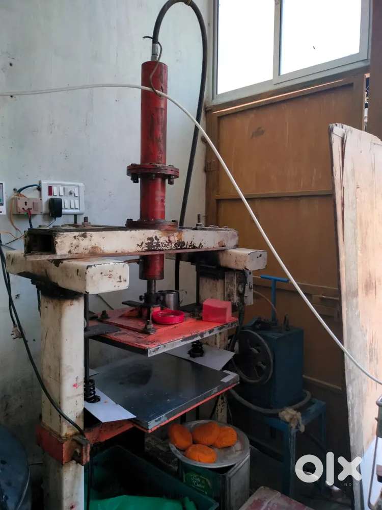 சப்பாத்தி maker machine urgent sale